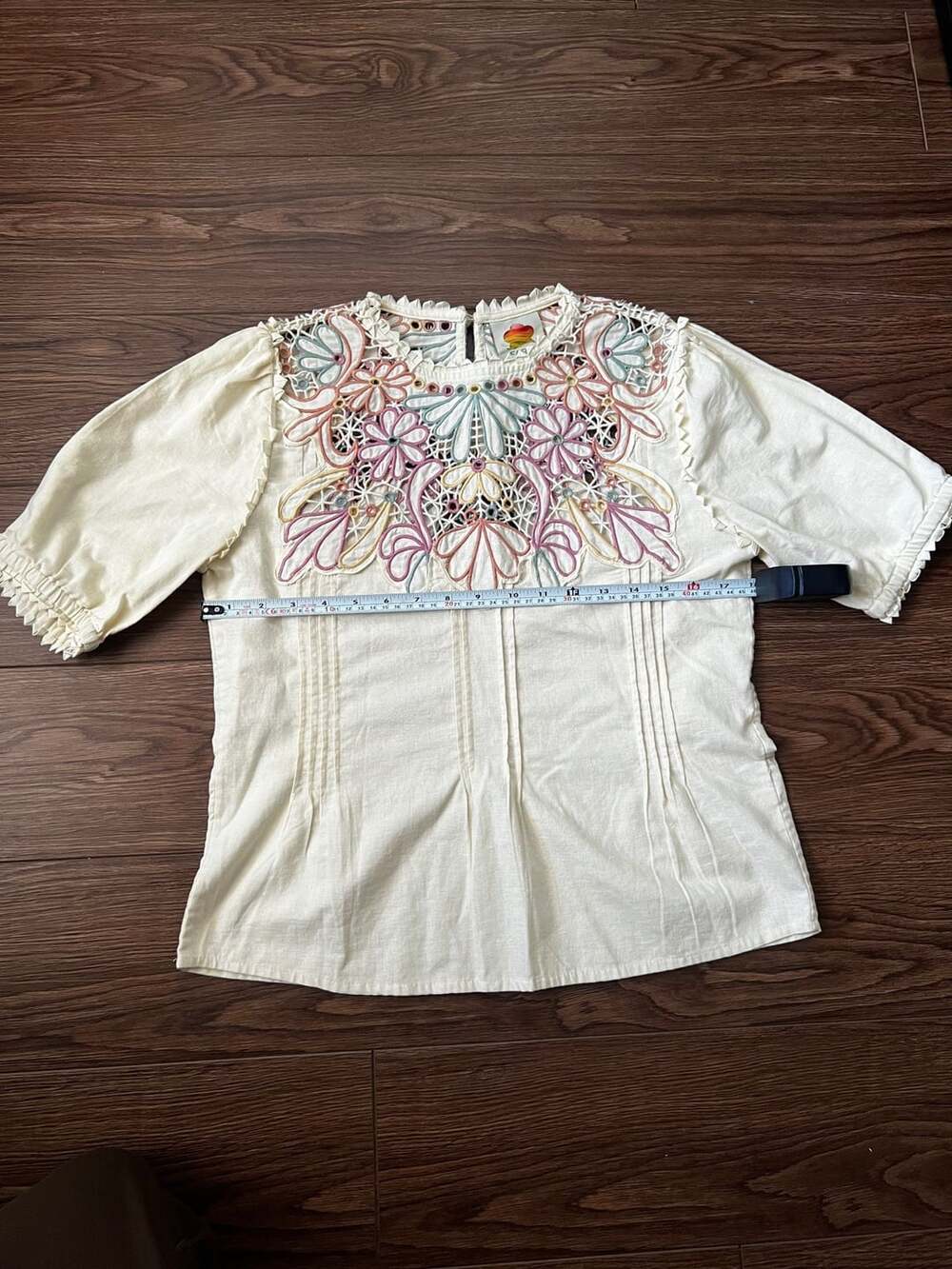 FARM Rio Embroidered Blouse Size S Ecru Floral Cutwork Peasant Top